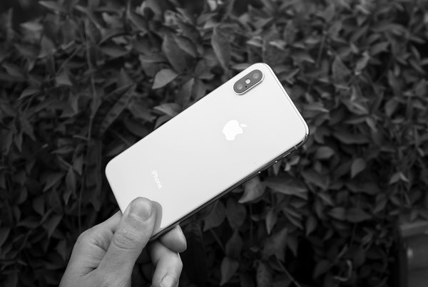 What Are the Techniques for Using Smartphones to Enhance Personal Safety?